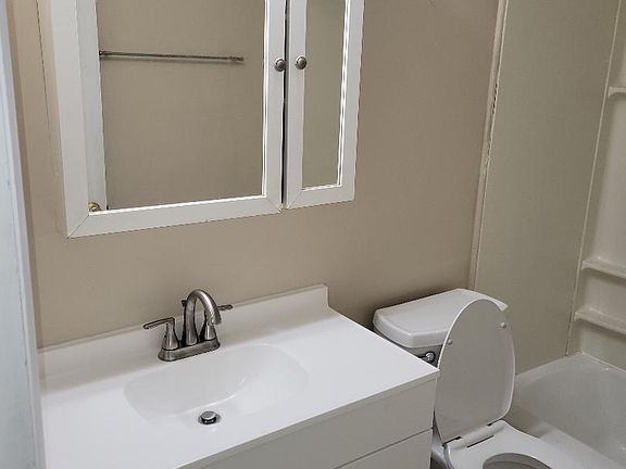 5th image of 212 Greenside Ave #6