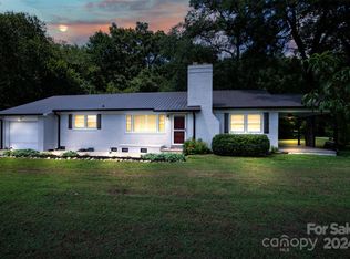 1525 N Mountain St, Blacksburg, SC 29702