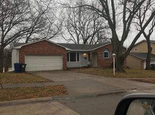 2932 E 35th St, Davenport, IA