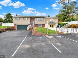 2740 N Reading Rd, Reinholds, PA 17569