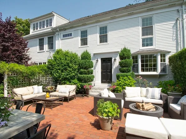 584 Washington St, Duxbury, MA 02332