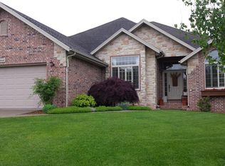 5040 E Cherry Pl, Springfield, MO 65809