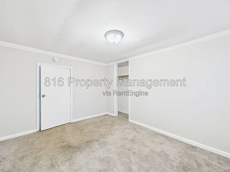 126 S Village Ter — Photo 27