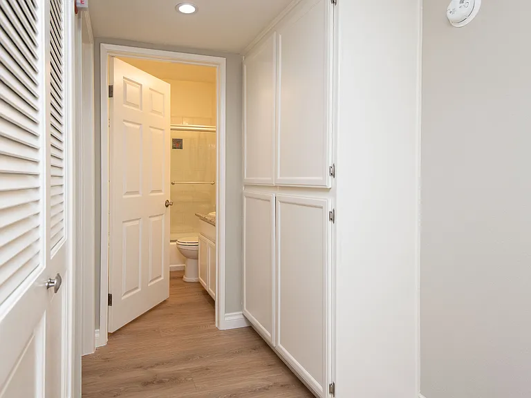 7120 Ramsgate Ave #103 — Photo 4