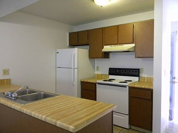 Fresh paint throughout.