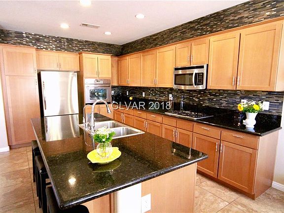 3rd image of 10432 Bush Mountain Ave
