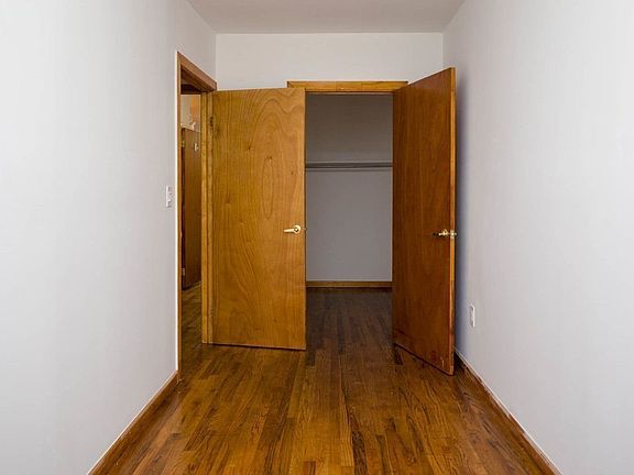 3rd image of 422 Lafayette Ave #2A