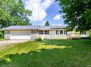 4951 Laur Rd, North Branch, MI 48461