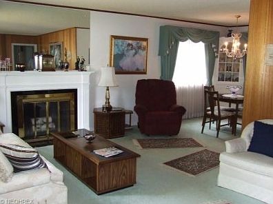 5th image of 2878 Parkwood Dr