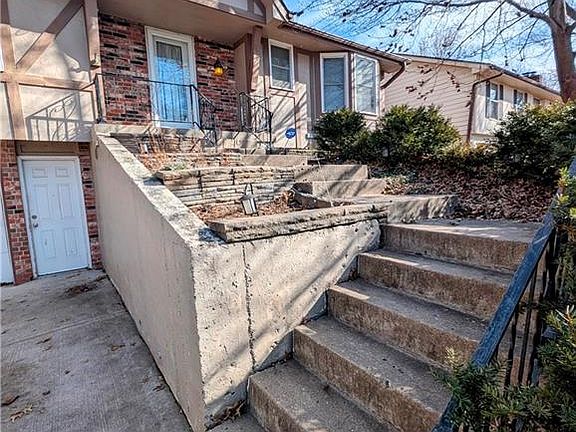 2nd image of 8113 N Serene Ave
