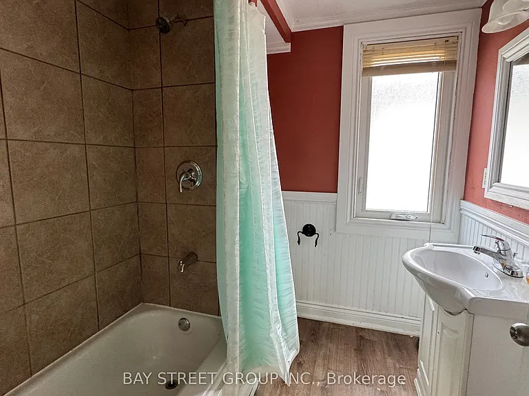 5114 McRae St #UPPER — Photo 6