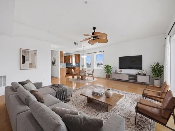 233 Beach Rd #A11, Salisbury, MA 01952