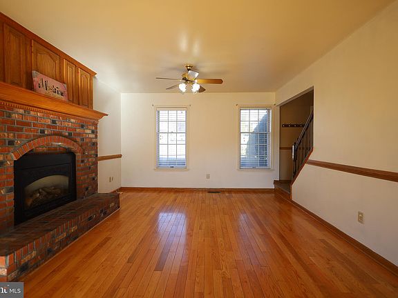 4th image of 6418 Gillingham Ln