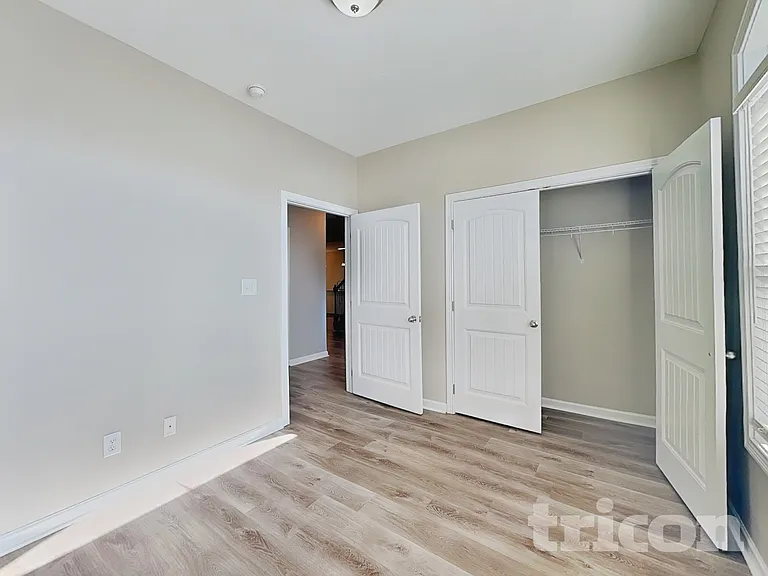476 Woodtrace Dr — Photo 10