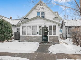 1048 Thomas Ave, Saint Paul, MN 55104
