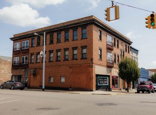 105 E 3rd St APT 3, Uhrichsville, OH 44683