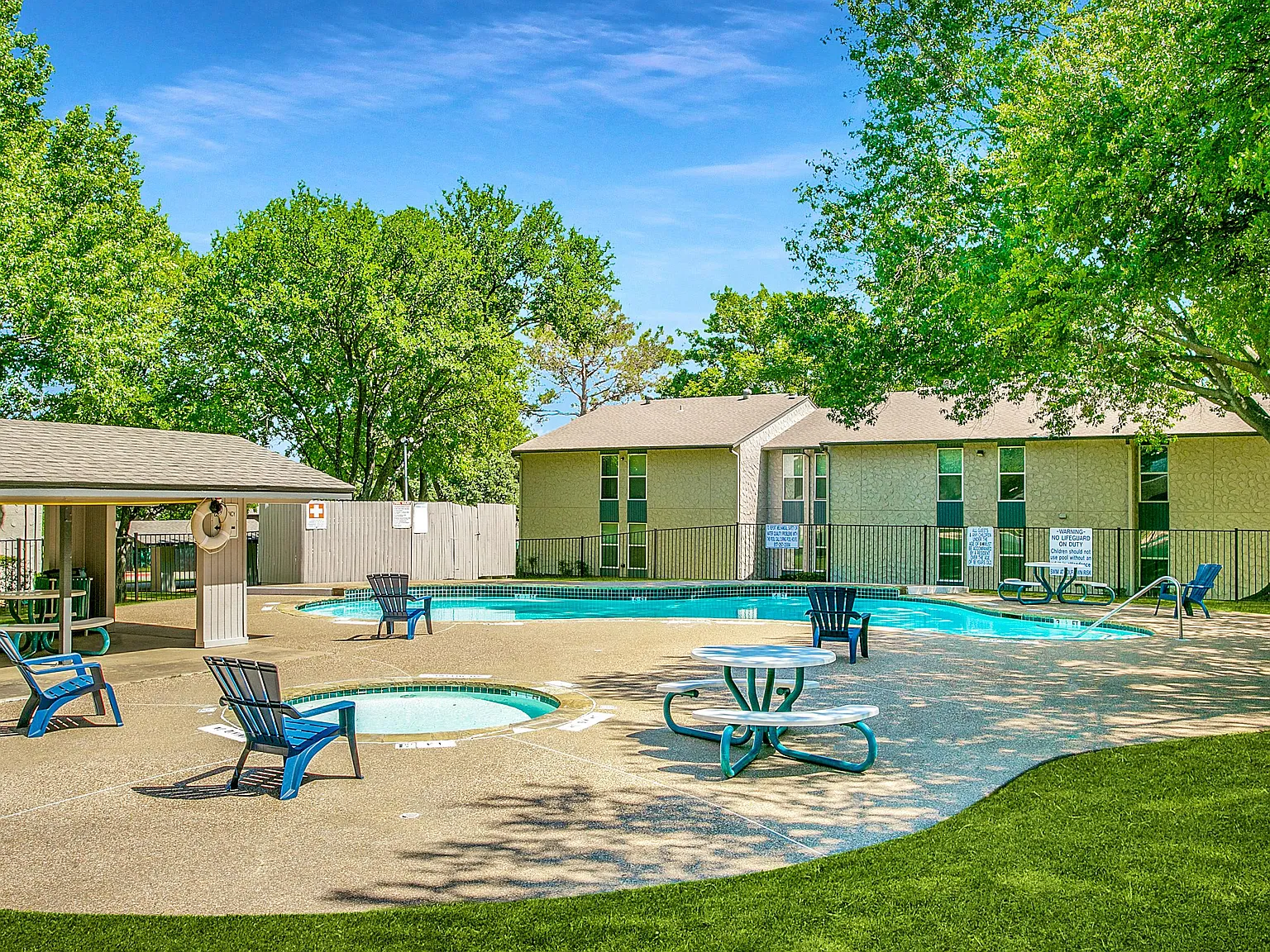 Spring Valley Apartments — Photo 4