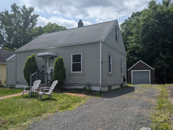 26 Westfield Street, Manchester, CT 06042