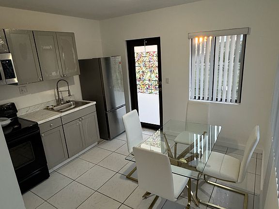 5th image of 49 NW 30th Ave #1