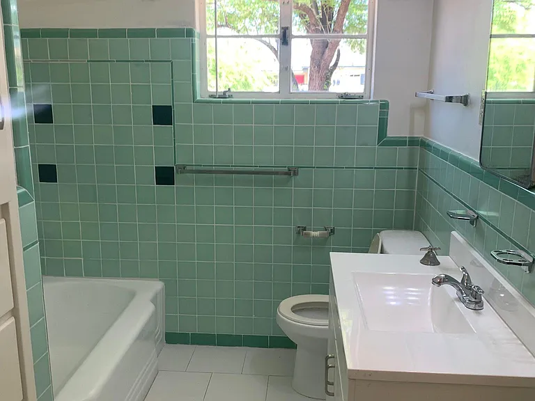 937 W Verde Ln — Photo 12