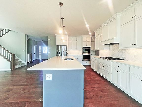 5th image of 18275 Geyser Way