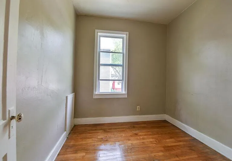 1217 Chicago St — Photo 9