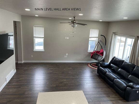 4th image of 1738 W Mirror Ln