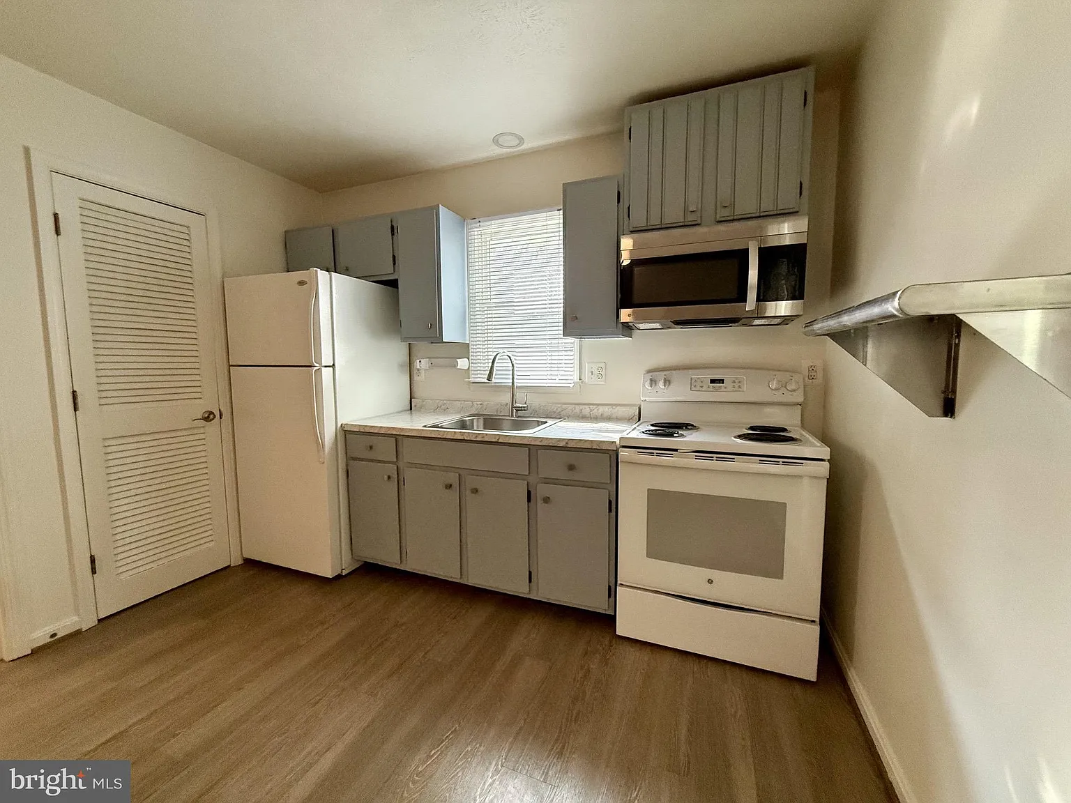 1 bed, 1.0 bath, 500 sqft, $800 — Photo 3