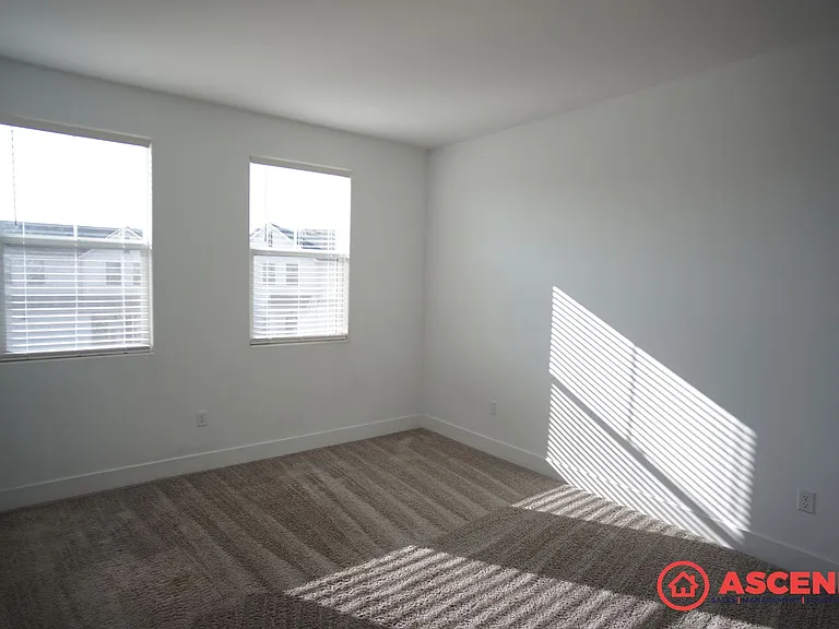 9000 Lily Crest Way — Photo 9