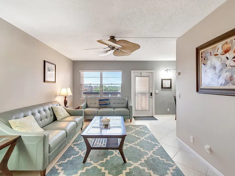 4049 Wolverton Dr #C — Photo 22