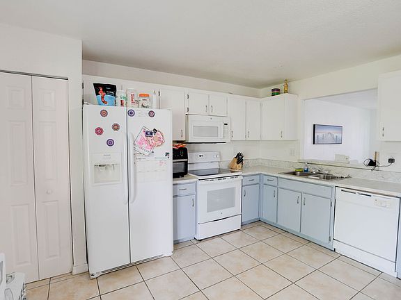 5th image of 383 Cocoa Ct