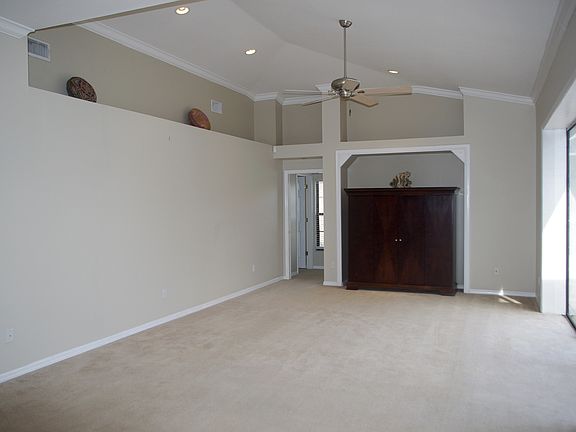 5th image of 18001 Clear Lake Dr