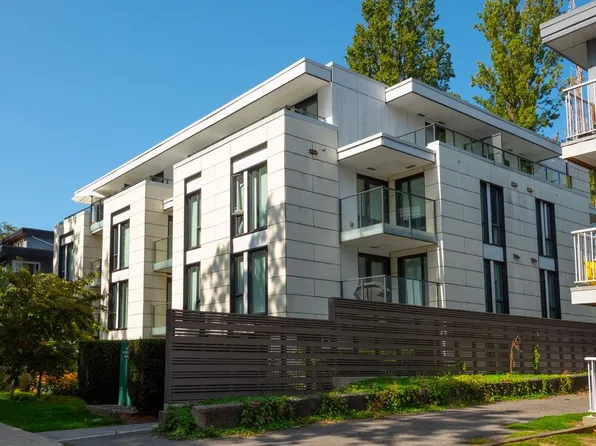 2239 W 7th Ave #203, Vancouver, BC V6K 1Y3