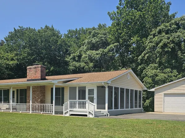 24735 Red Hill Ct, Hollywood, MD 20636