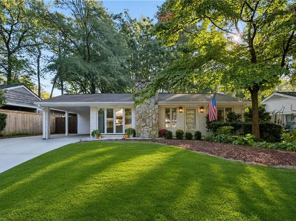 2447 Fernleaf Ct NW, Atlanta, GA 30318
