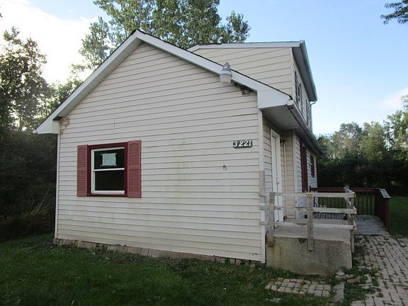 3rd image of 3221 W Duggald Ave