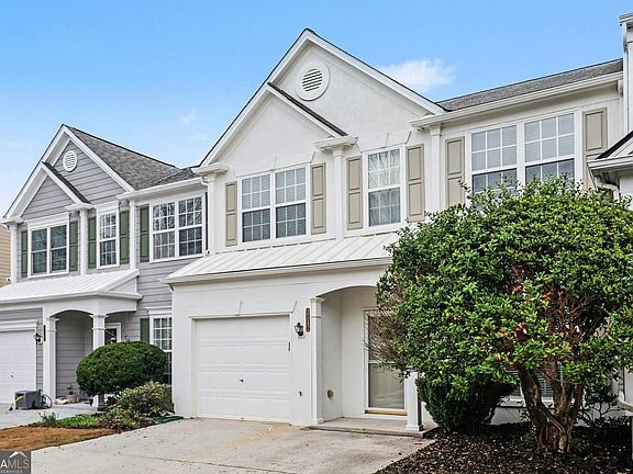 2nd image of 3142 Commonwealth Way