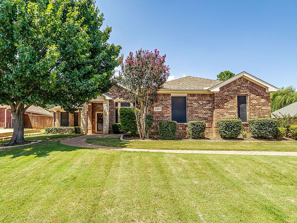 1st image of 1409 Montevideo Ct