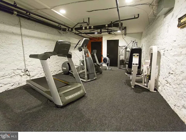 1100 Spruce St #2A — Photo 3