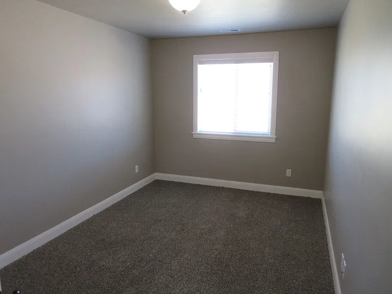 485 W 1425 N #G5 — Photo 14
