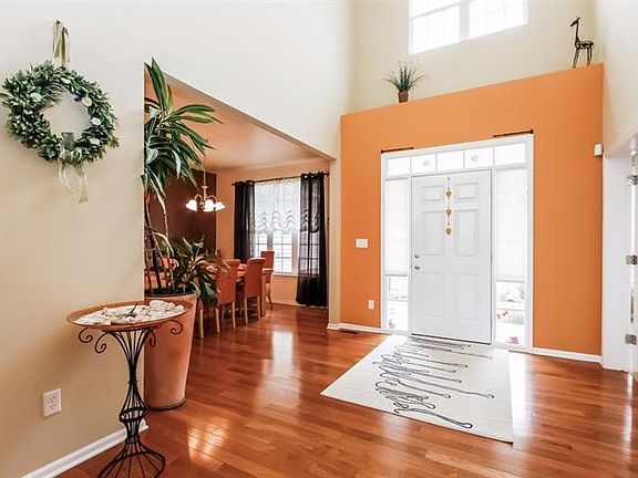 3rd image of 4725 Meridian Ct