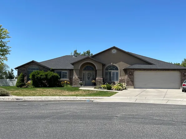 3427 N 2500 W, Farr West, UT 84404