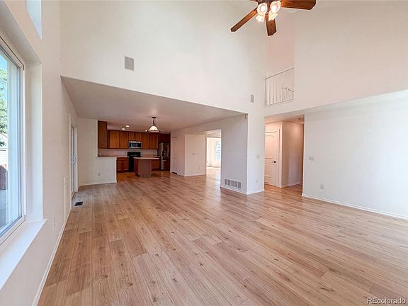 3rd image of 10562 Falcon Street