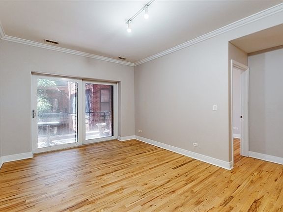 4th image of 6618 N Ashland Ave Unit 2A