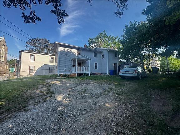 4th image of 73 Benedict St