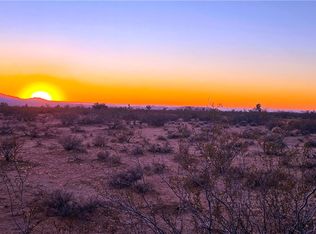 255 S Dead Eye Rd, Yucca, AZ 86438