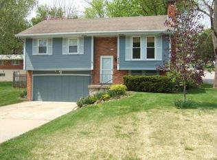 426 N Jefferson Ave, Liberty, MO 64068