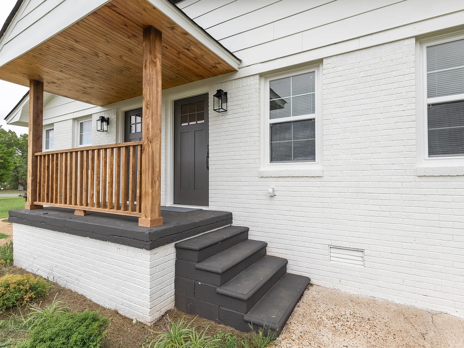 2 bed, 885 sqft, $1,200 — Photo 4