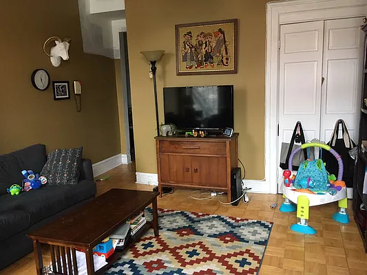 Rented by Century 21 American Homes | media 38