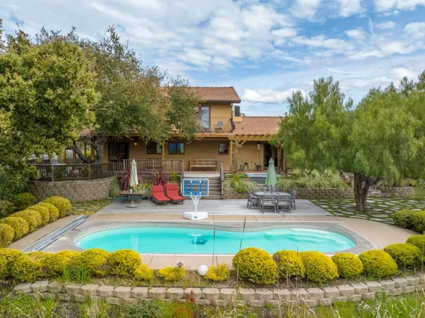 21575 Parrott Ranch Rd, Carmel Valley, CA 93924